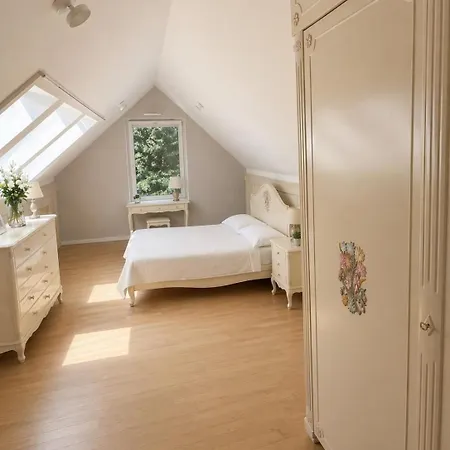 Villa Prestige Garden - Cracow *