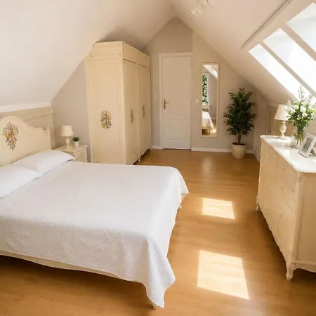 Villa Prestige Garden - Cracow *